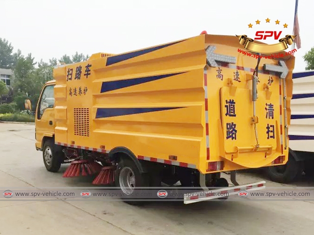 ISUZU road sweeper -BS